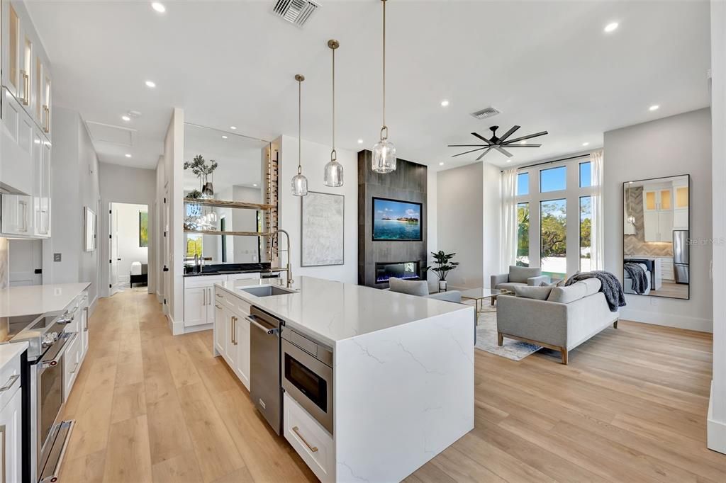 For Rent: $12,000 (4 beds, 3 baths, 2600 Square Feet)