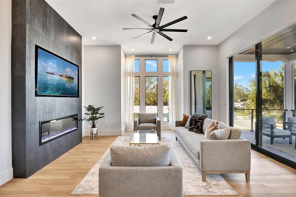 For Rent: $12,000 (4 beds, 3 baths, 2600 Square Feet)