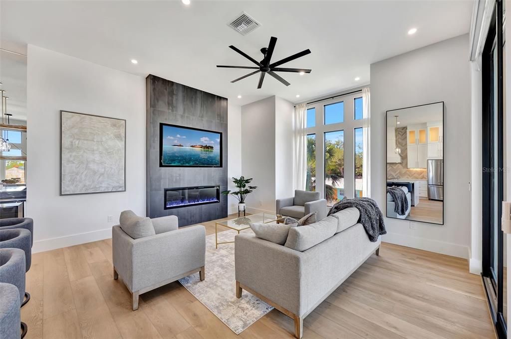 For Rent: $12,000 (4 beds, 3 baths, 2600 Square Feet)