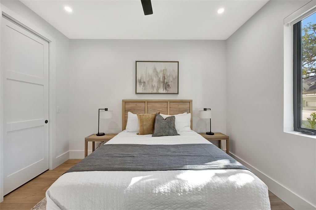 For Rent: $12,000 (4 beds, 3 baths, 2600 Square Feet)