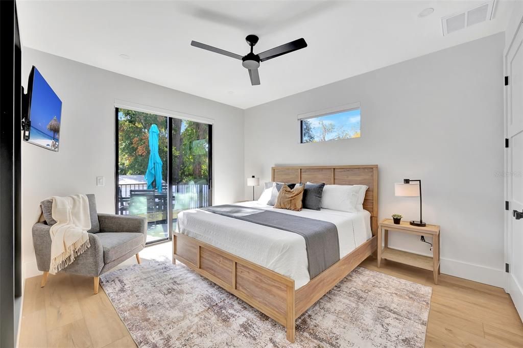 For Rent: $12,000 (4 beds, 3 baths, 2600 Square Feet)