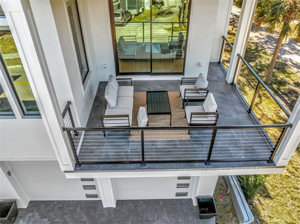 For Rent: $12,000 (4 beds, 3 baths, 2600 Square Feet)