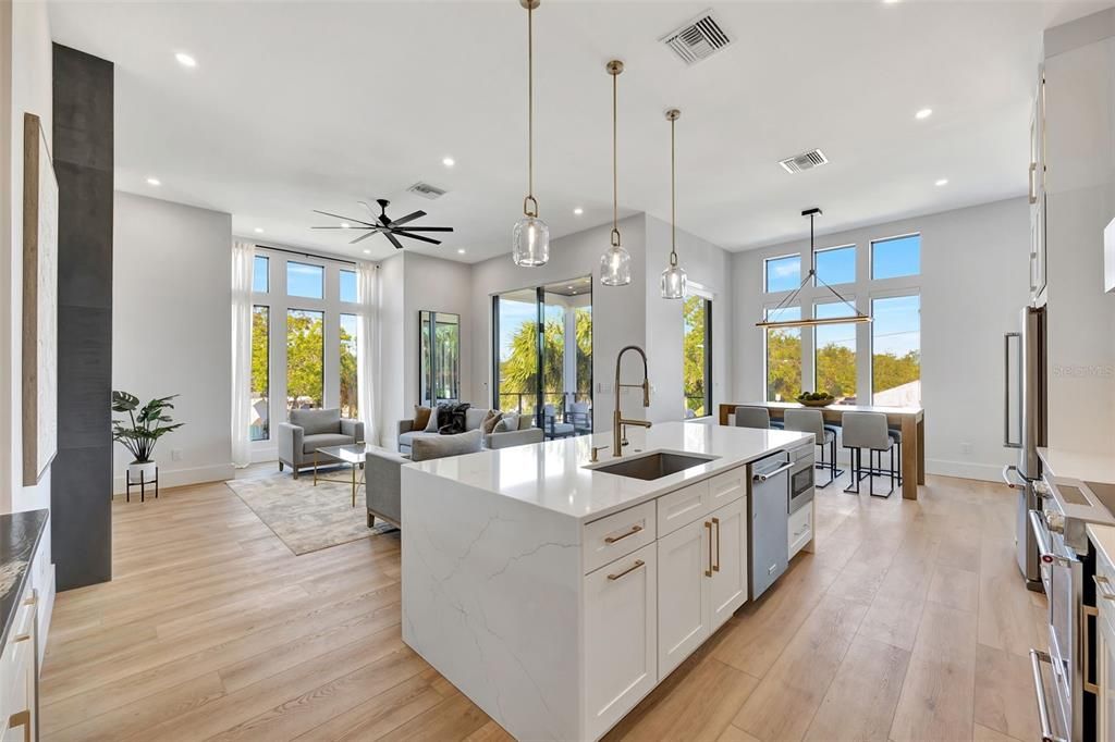 For Rent: $12,000 (4 beds, 3 baths, 2600 Square Feet)