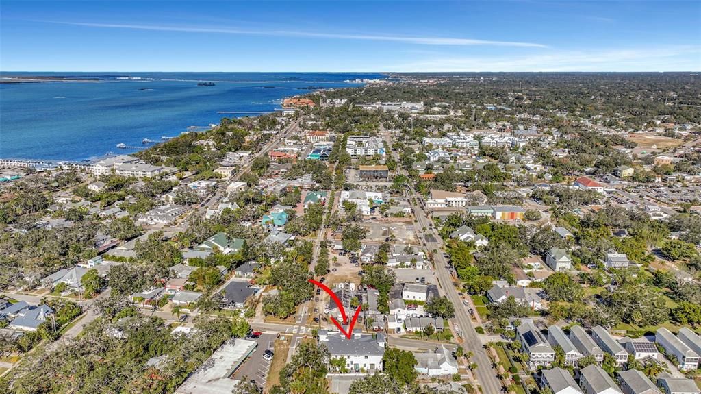 For Rent: $12,000 (4 beds, 3 baths, 2600 Square Feet)