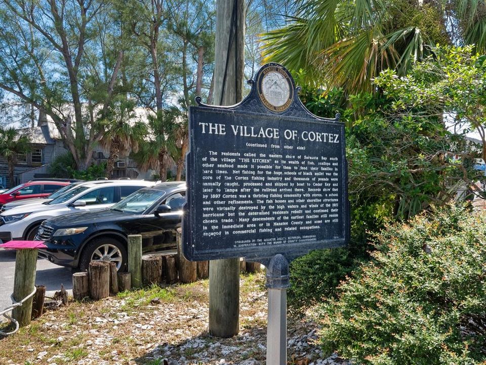 待售: $699,800 (0.33 acres)