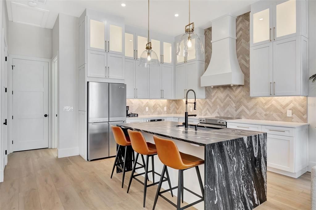 For Rent: $8,250 (3 beds, 2 baths, 1770 Square Feet)