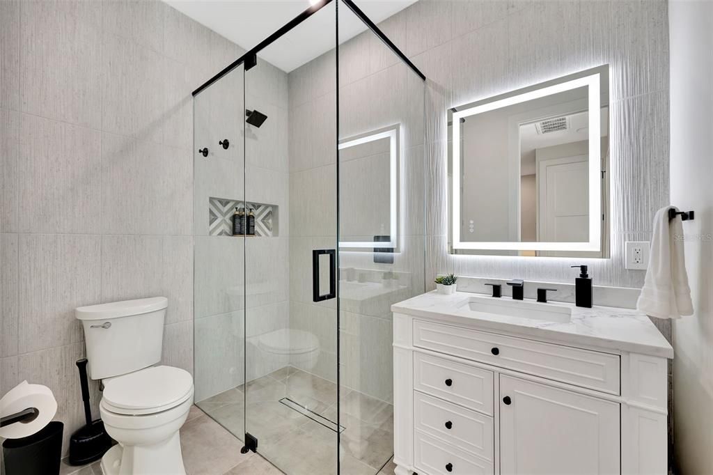 For Rent: $8,250 (3 beds, 2 baths, 1770 Square Feet)