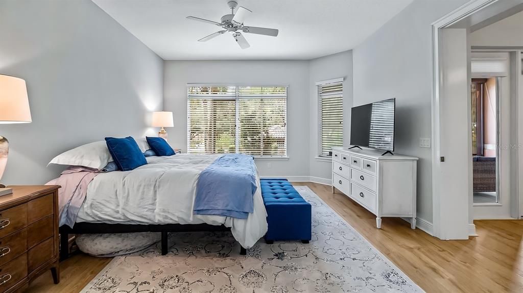 待售: $325,000 (2 贝兹, 2 浴室, 1628 平方英尺)