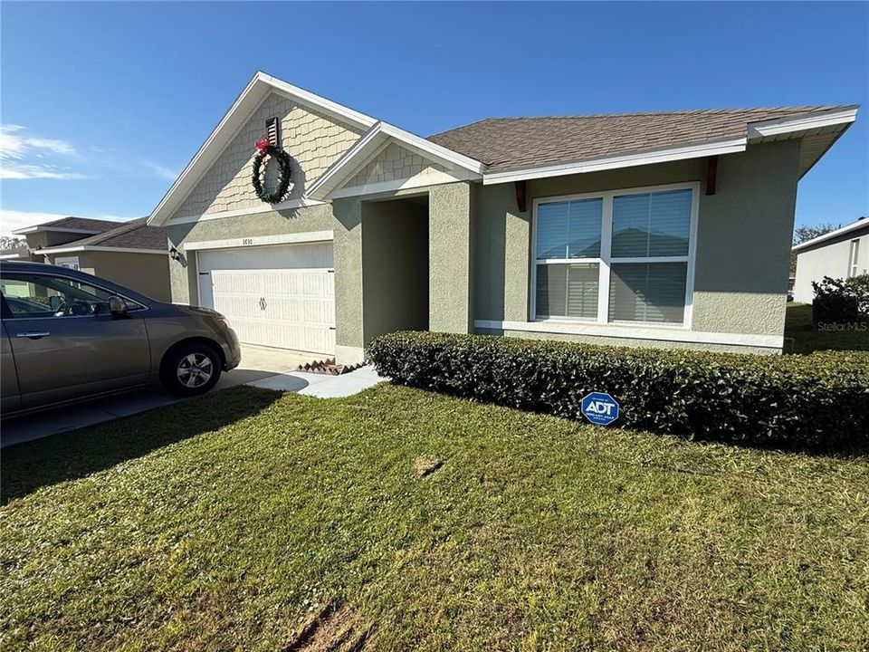 Recently Rented: $2,075 (3 beds, 2 baths, 1716 Square Feet)