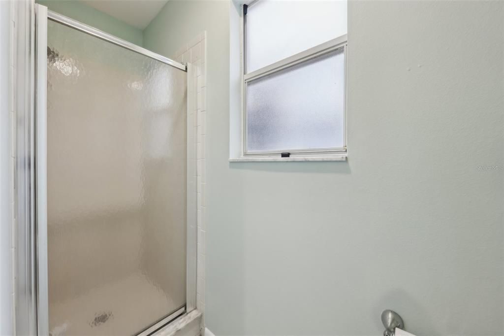 Activo con contrato: $196,900 (2 camas, 2 baños, 1310 Pies cuadrados)