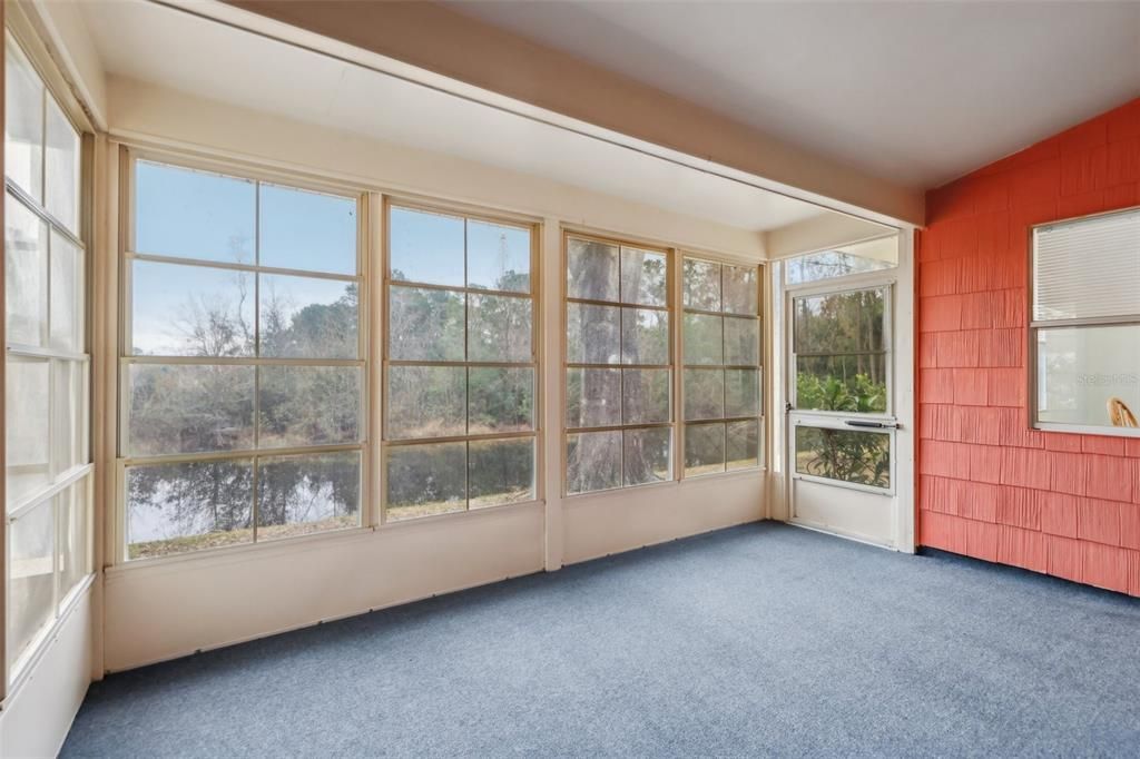 Activo con contrato: $196,900 (2 camas, 2 baños, 1310 Pies cuadrados)