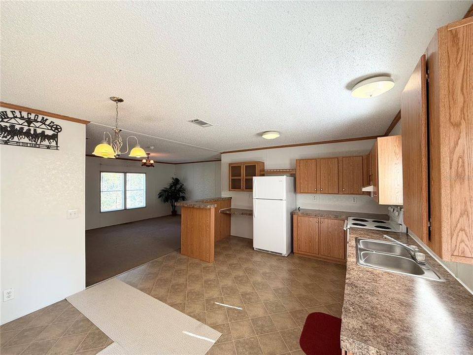 For Sale: $750,000 (3 beds, 2 baths, 1120 Square Feet)