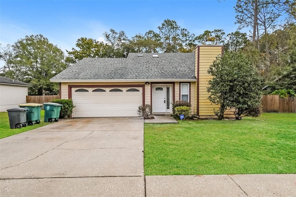 Recently Rented: $2,370 (3 beds, 2 baths, 1860 Square Feet)