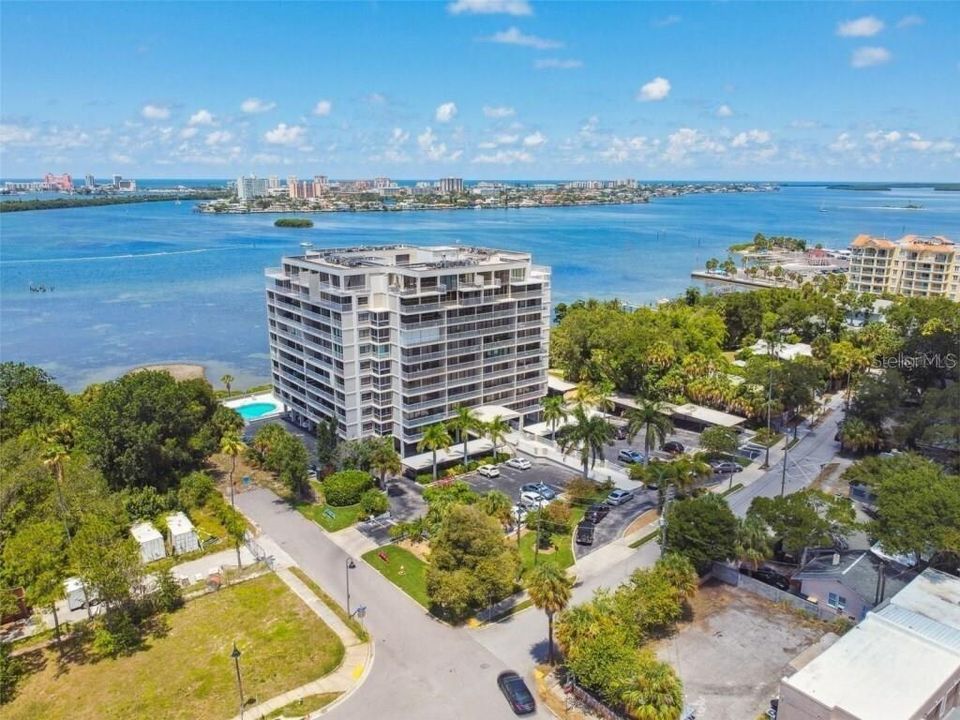 Recently Rented: $2,500 (2 beds, 2 baths, 1090 Square Feet)