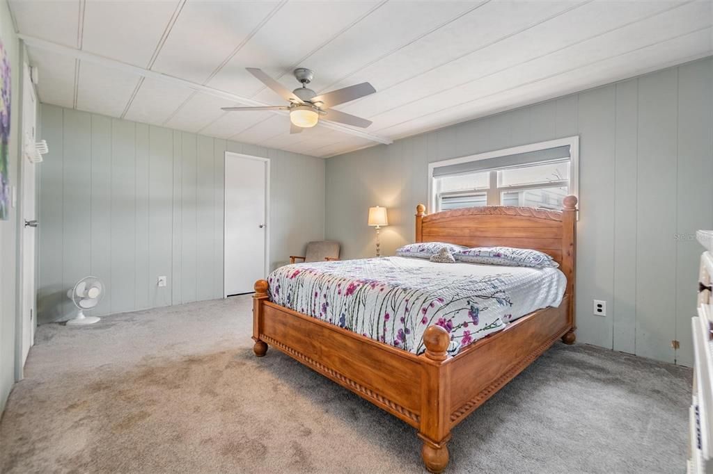 Active With Contract: $150,000 (2 beds, 2 baths, 1104 Square Feet)