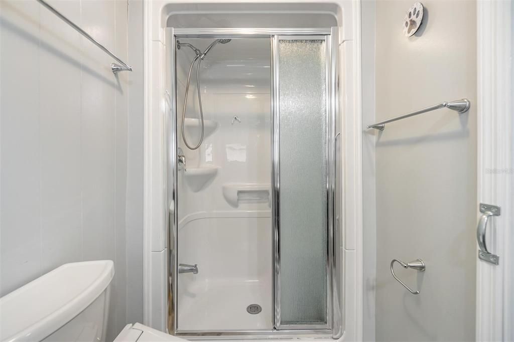 Active With Contract: $150,000 (2 beds, 2 baths, 1104 Square Feet)