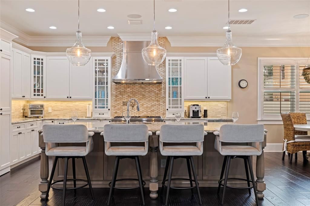 For Sale: $2,990,000 (4 beds, 5 baths, 4082 Square Feet)