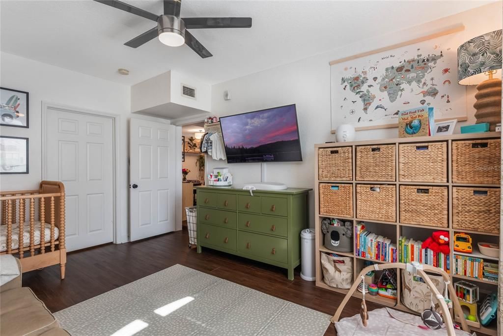 For Sale: $259,000 (2 beds, 2 baths, 1215 Square Feet)