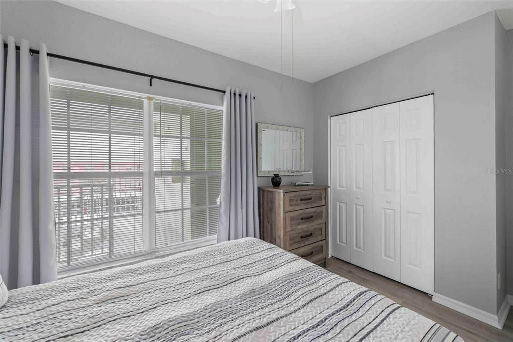 Active With Contract: $158,620 (3 beds, 2 baths, 1293 Square Feet)