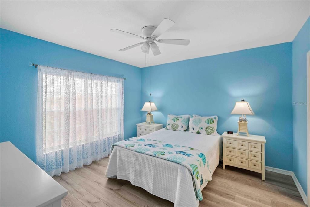 Active With Contract: $158,620 (3 beds, 2 baths, 1293 Square Feet)