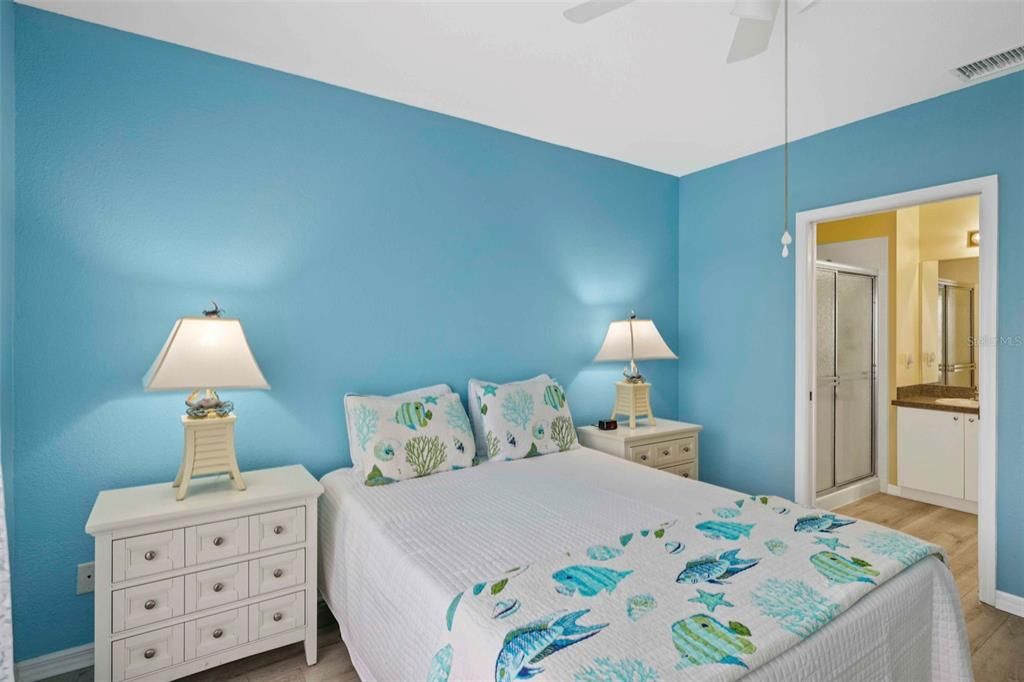 Active With Contract: $158,620 (3 beds, 2 baths, 1293 Square Feet)