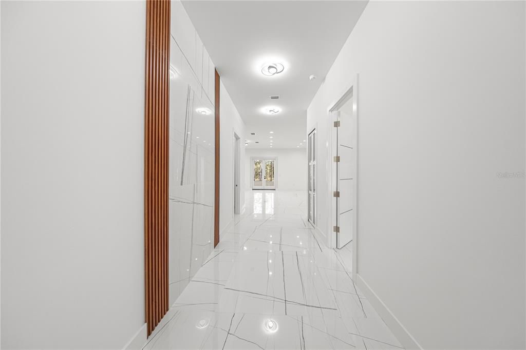 En Venta: $699,999 (4 camas, 2 baños, 2284 Pies cuadrados)