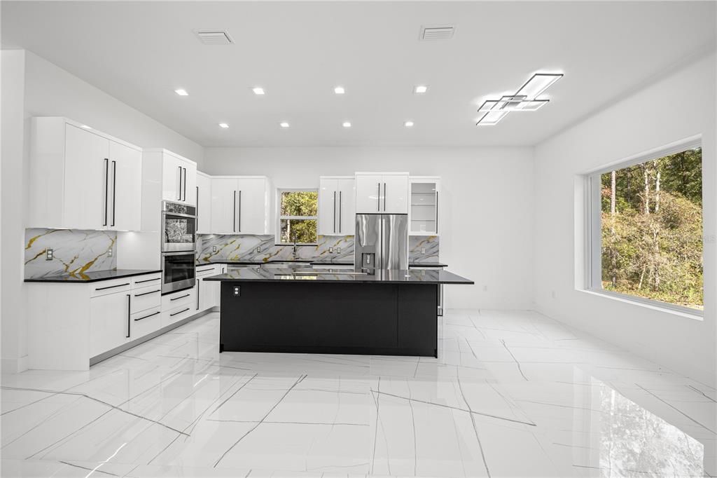 En Venta: $699,999 (4 camas, 2 baños, 2284 Pies cuadrados)