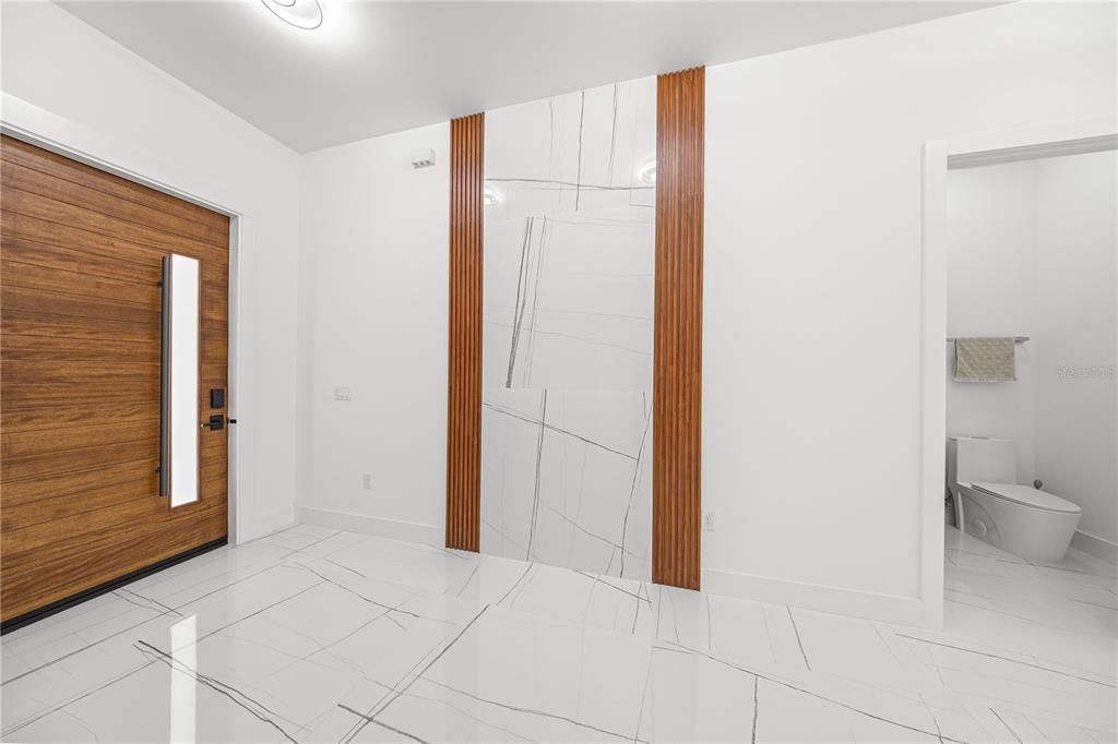 En Venta: $699,999 (4 camas, 2 baños, 2284 Pies cuadrados)