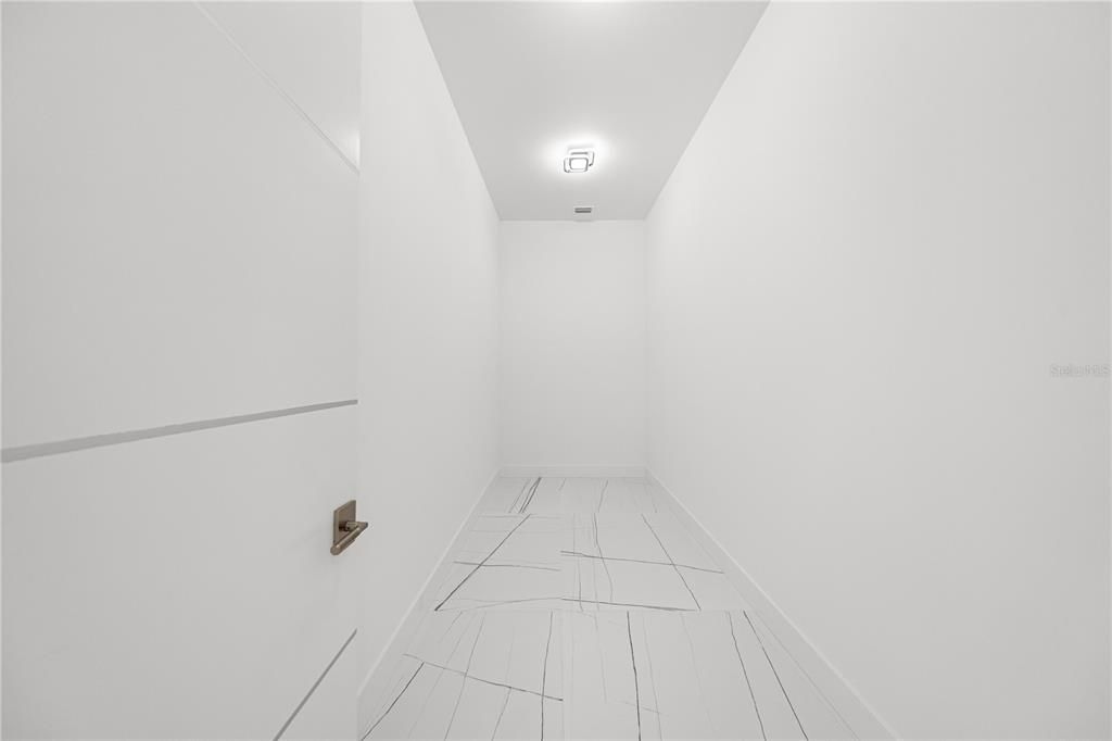 En Venta: $699,999 (4 camas, 2 baños, 2284 Pies cuadrados)