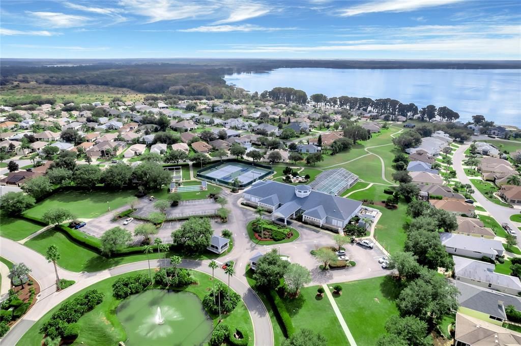 Под контрактом: $349,800 (3 спален, 2 ванн, 1901 Квадратных фут)