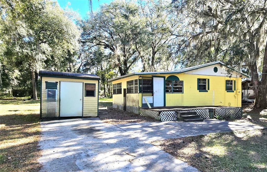 Activo con contrato: $129,900 (3 camas, 1 baños, 1102 Pies cuadrados)