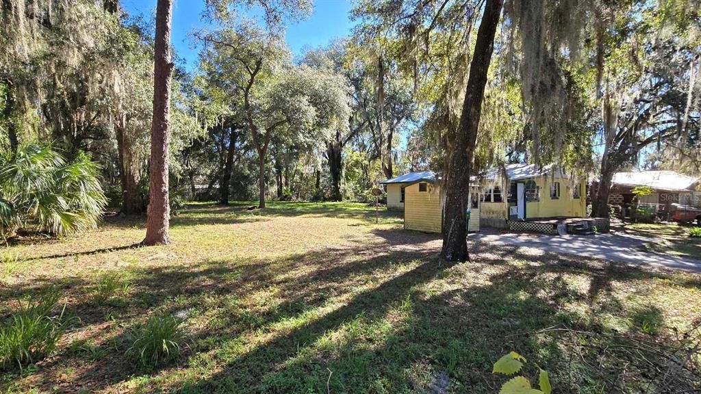 Activo con contrato: $129,900 (3 camas, 1 baños, 1102 Pies cuadrados)