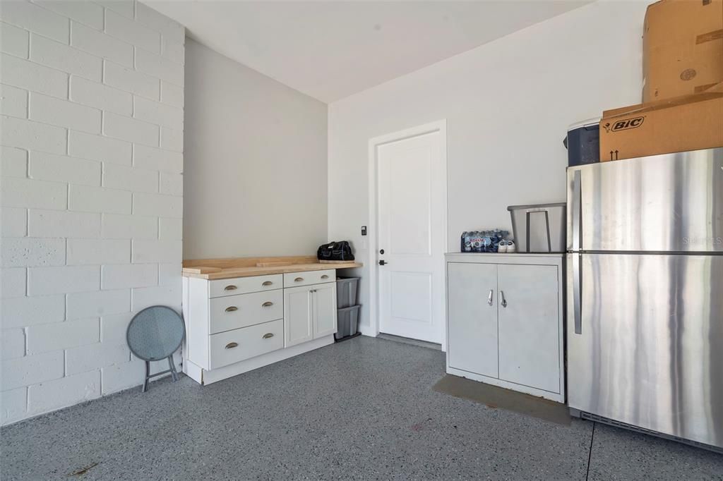 For Rent: $7,000 (3 beds, 2 baths, 2055 Square Feet)