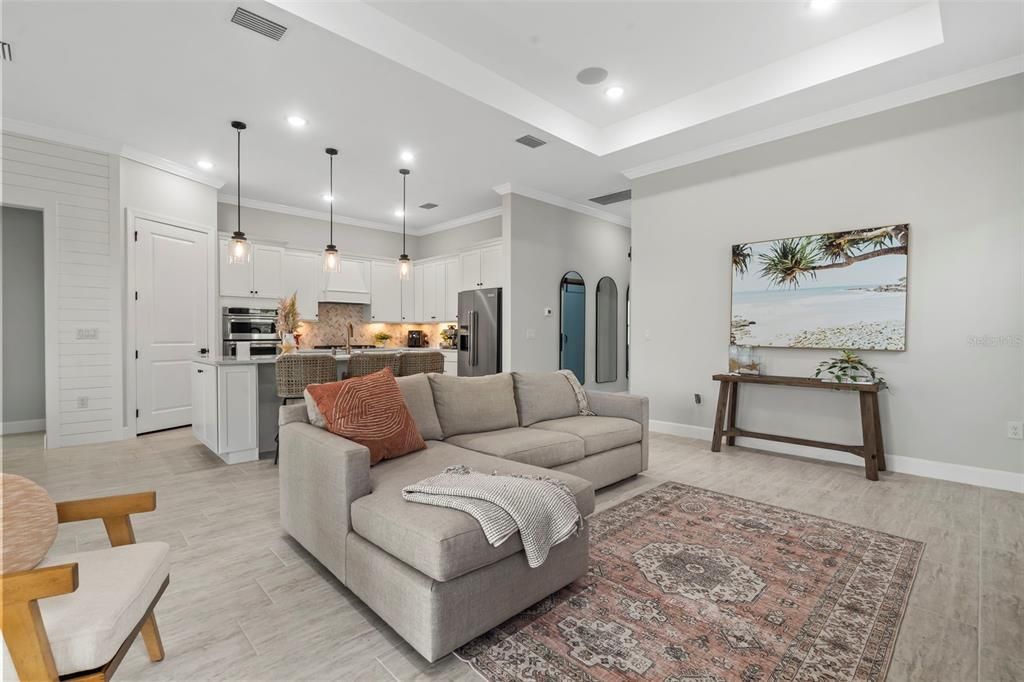 For Rent: $7,000 (3 beds, 2 baths, 2055 Square Feet)