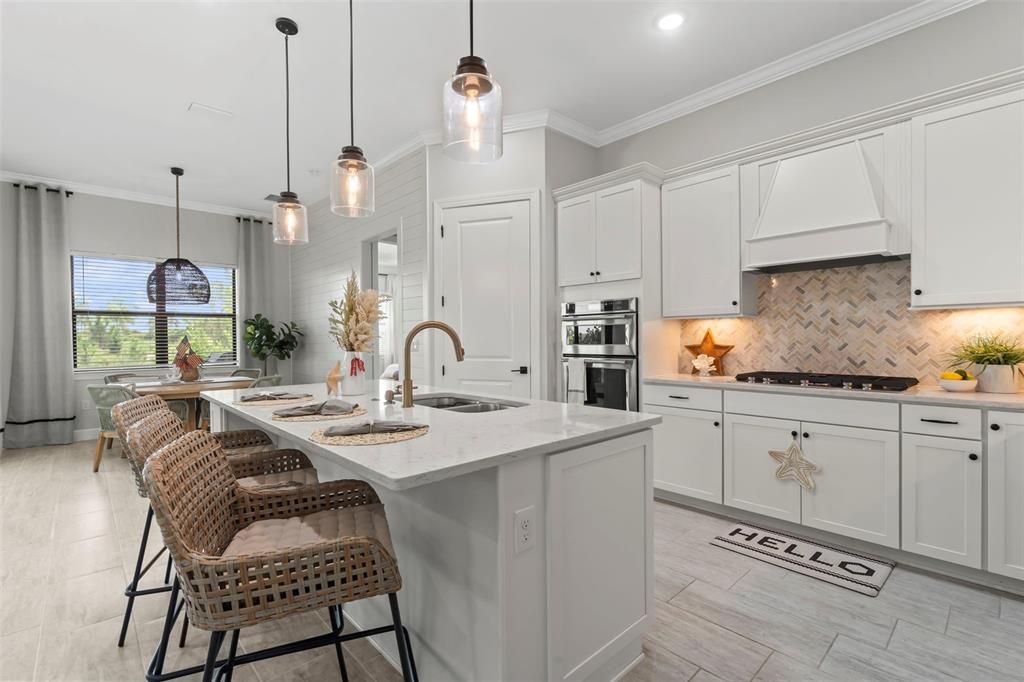 For Rent: $7,000 (3 beds, 2 baths, 2055 Square Feet)