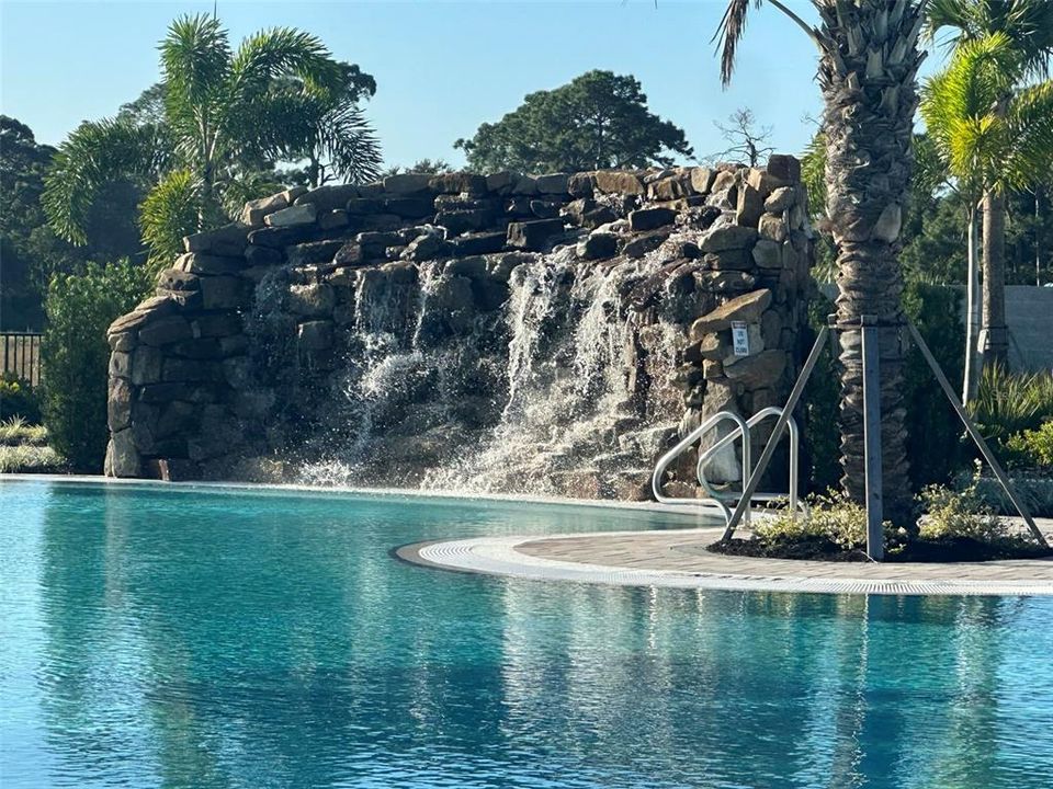 For Rent: $7,000 (3 beds, 2 baths, 2055 Square Feet)