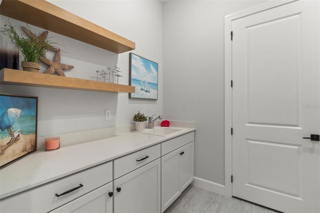 For Rent: $7,000 (3 beds, 2 baths, 2055 Square Feet)