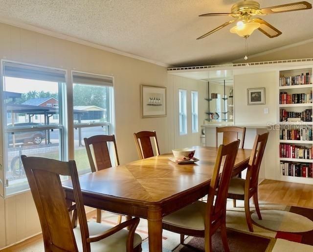 Active With Contract: $198,500 (2 beds, 2 baths, 1508 Square Feet)