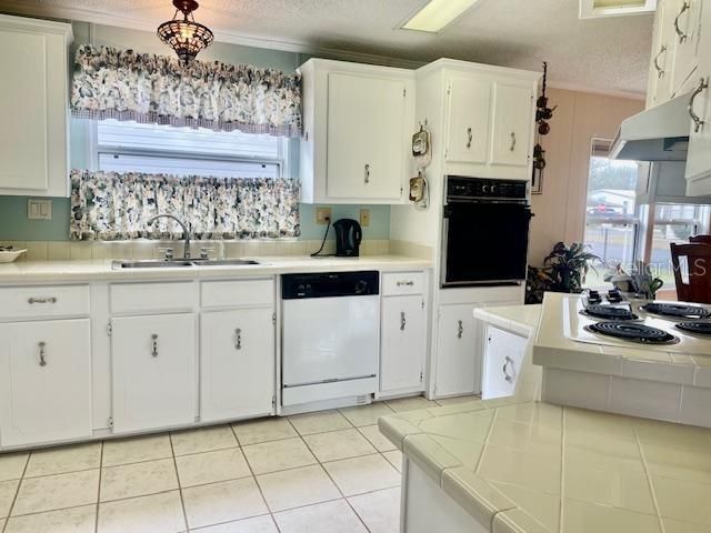 Active With Contract: $198,500 (2 beds, 2 baths, 1508 Square Feet)