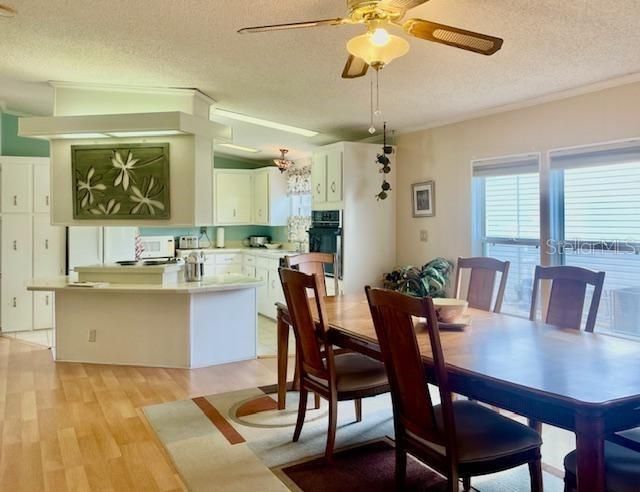 Active With Contract: $198,500 (2 beds, 2 baths, 1508 Square Feet)