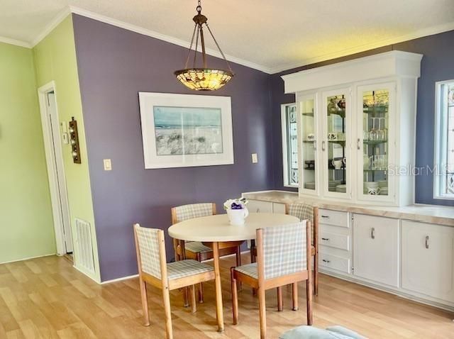 Active With Contract: $198,500 (2 beds, 2 baths, 1508 Square Feet)