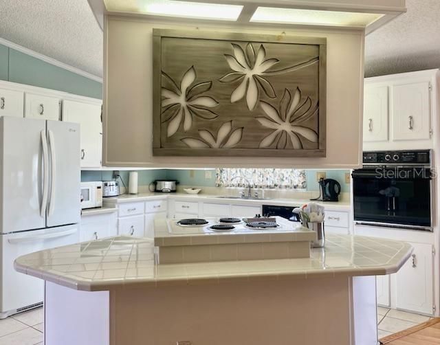 Active With Contract: $198,500 (2 beds, 2 baths, 1508 Square Feet)