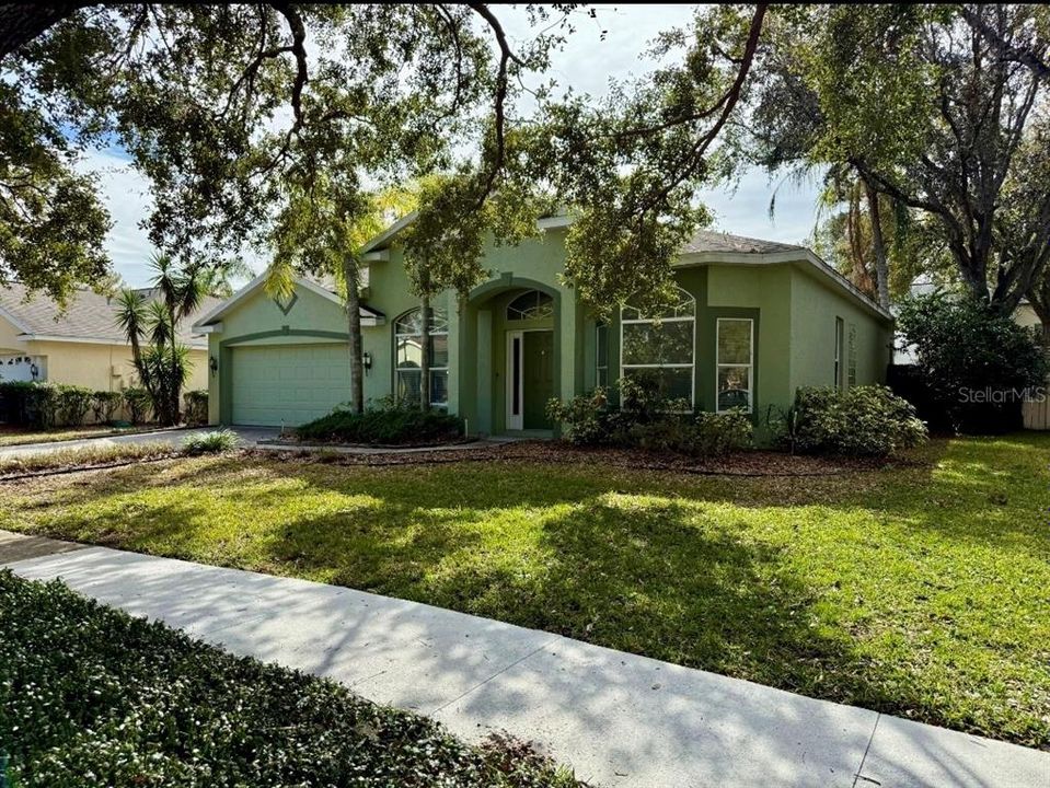 Recently Sold: $380,000 (3 beds, 2 baths, 2039 Square Feet)