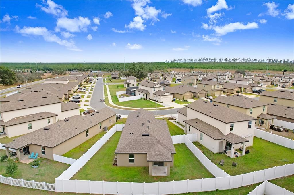 Active With Contract: $265,000 (3 beds, 2 baths, 1596 Square Feet)