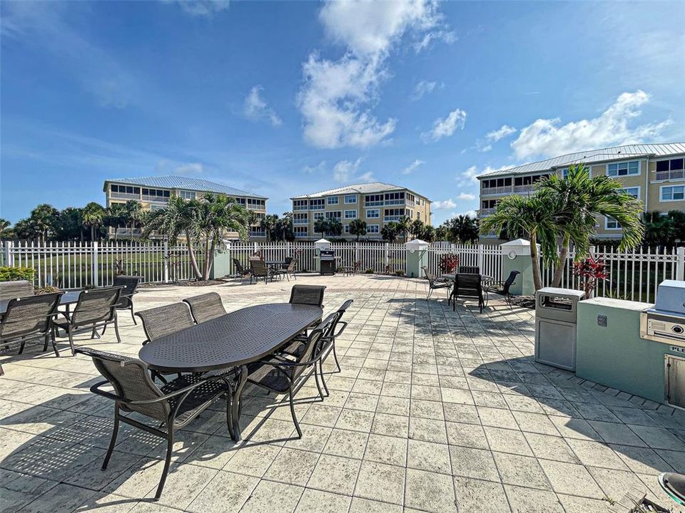 For Sale: $260,000 (3 beds, 2 baths, 1729 Square Feet)