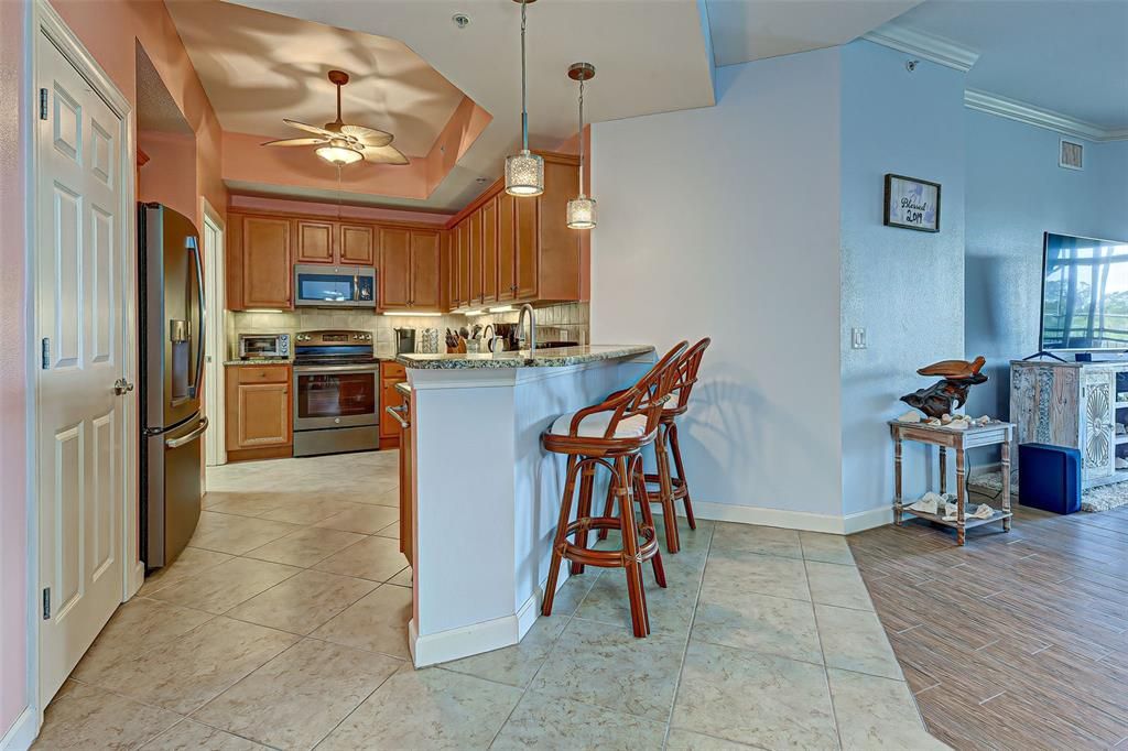 For Sale: $260,000 (3 beds, 2 baths, 1729 Square Feet)