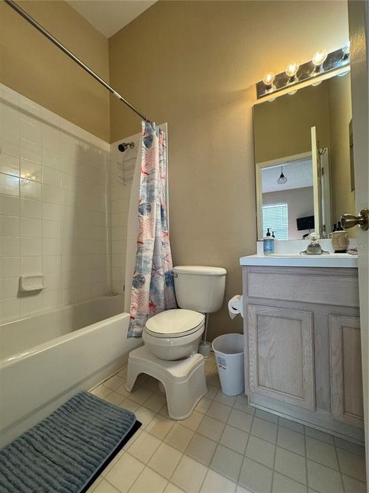 For Rent: $2,300 (2 beds, 2 baths, 1080 Square Feet)