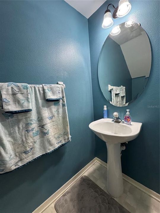 For Rent: $2,300 (2 beds, 2 baths, 1080 Square Feet)