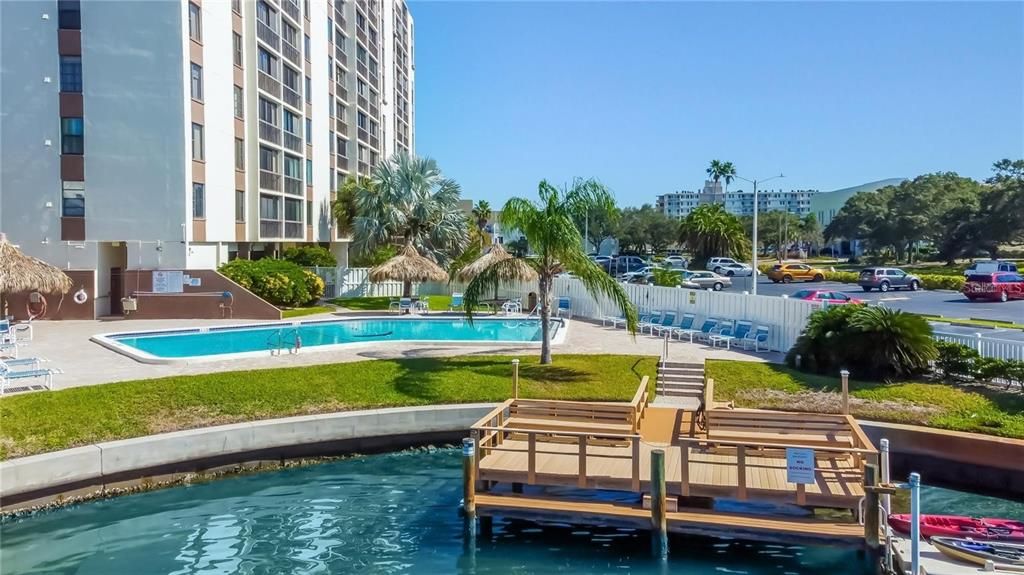 Active With Contract: $289,000 (1 beds, 1 baths, 760 Square Feet)