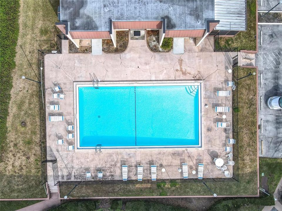 Под контрактом: $150,000 (2 спален, 2 ванн, 1120 Квадратных фут)